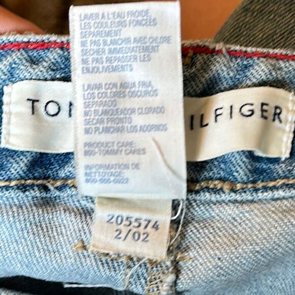 Tommy Hilfiger Women's Blue and Navy Jeans Size 8 Capri Side Zip Light Wash - Picture 5 of 5